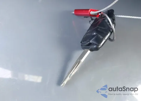 2017 Nissan Versa Note S Plus z USA, uszkodzony, nr VIN 3N1CE2CP5HL379744